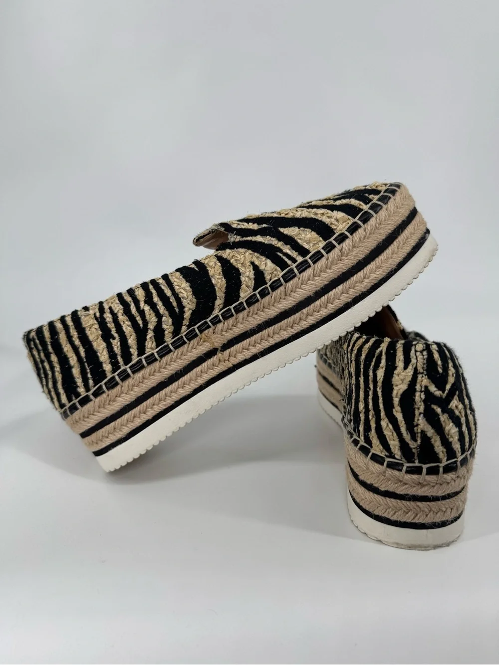 Vince Camuto Zebra Espadrille Platform Loafers Raffia Slipon Resort Chic Size 9